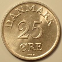 DK25-1948-2ors.JPG